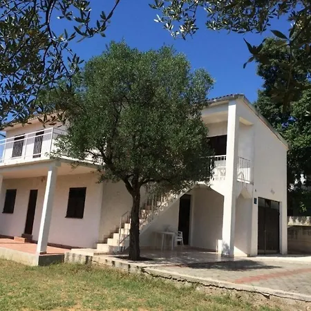 Appartement Sveti Flip *